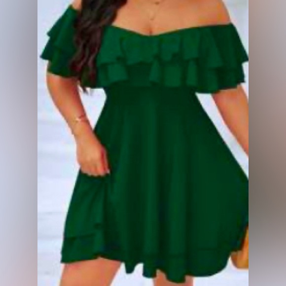 SHEIN Dresses & Skirts - Short dress